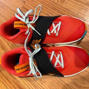 Nike Team Hustle Basketball Shoes Dark Orange Size 6.5Y